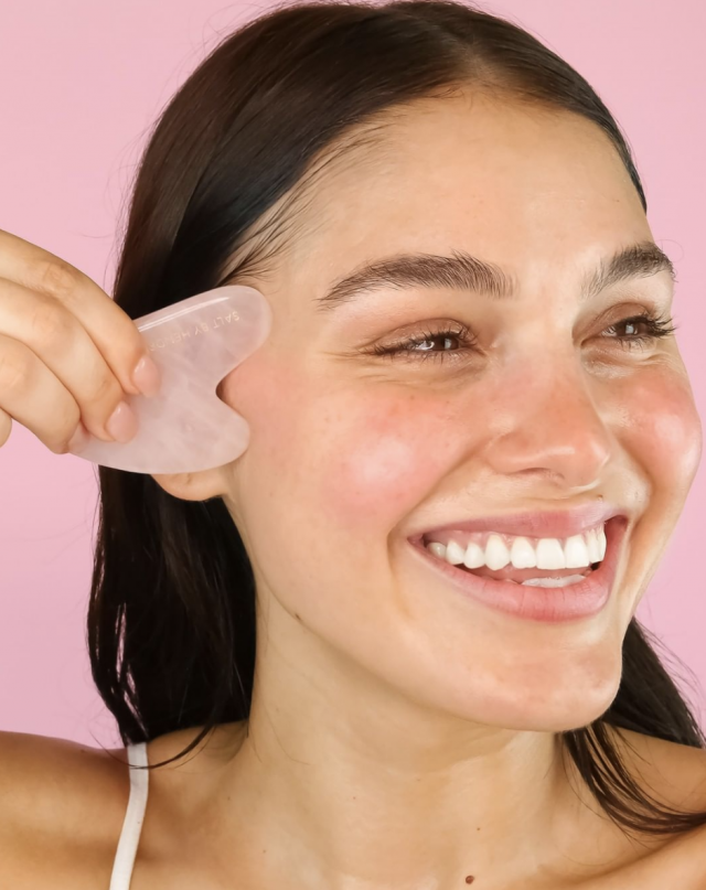 CONTOUR YOUR FACE WITH A GUA SHA colleen